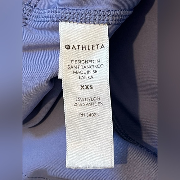Athleta Lavender Ultimate Stash Pocket Capri Leggings Women’s Size XXS - Picture 10 of 16